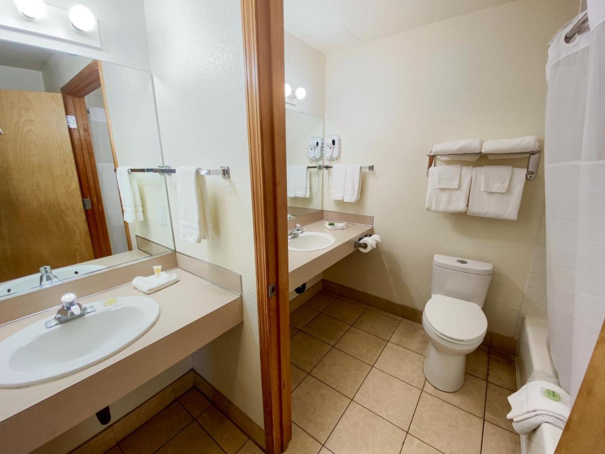 Sisters Inn & Suites Dış mekan fotoğraf
